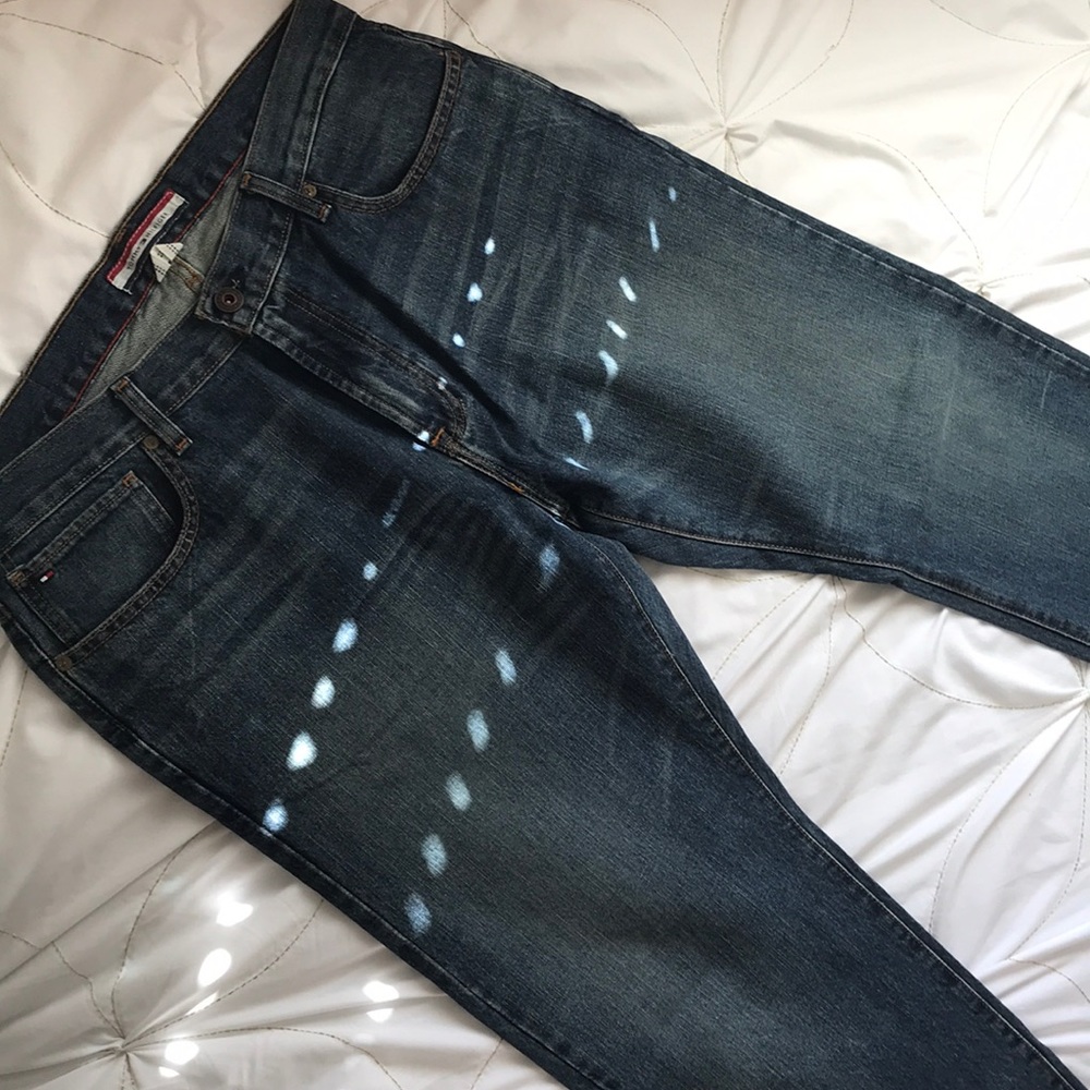 Tommy Hilfiger men’s dark blue jeans